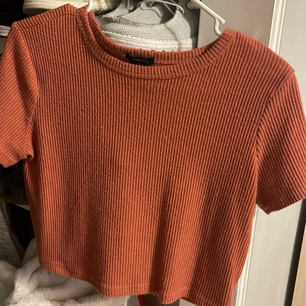 Rue 21 crop top
